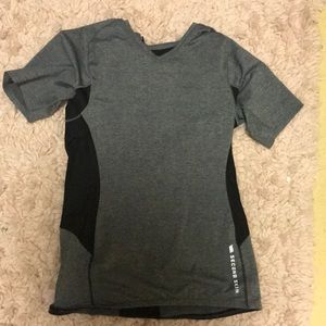 Second skin exercise shirt, size small
